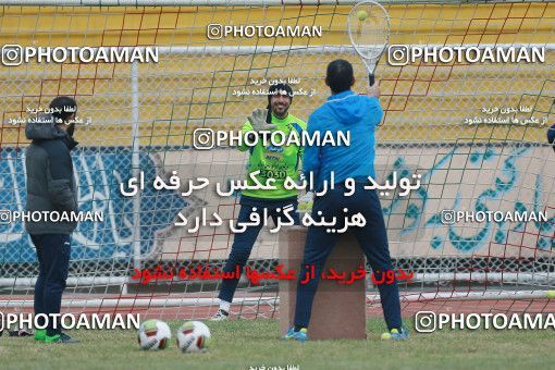 1706603, Tehran, , Esteghlal Football Team Training Session on 2018/02/27 at Sanaye Defa Stadium