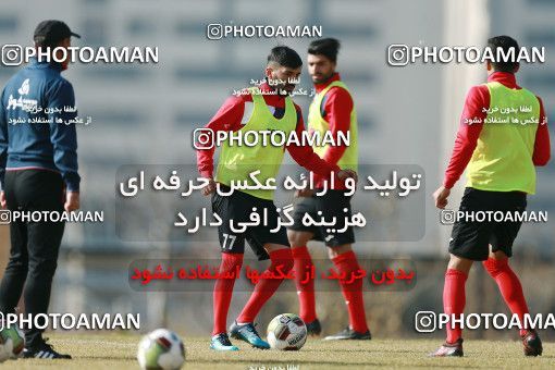1706709, Tehran, , Persepolis Football Team Training Session on 2018/01/01 at Research Institute of Petroleum Industry