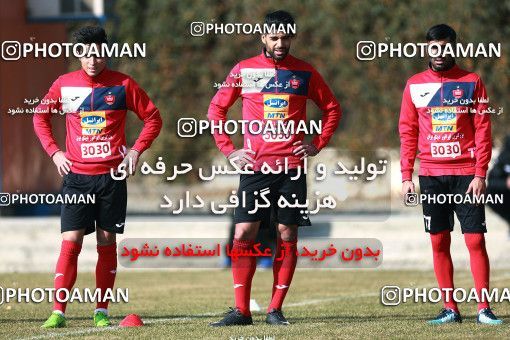 1706761, Tehran, , Persepolis Football Team Training Session on 2018/01/01 at Research Institute of Petroleum Industry