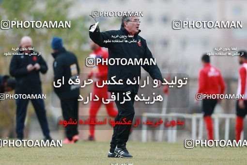 1707065, Tehran, , Persepolis Football Team Training Session on 2018/01/02 at Research Institute of Petroleum Industry