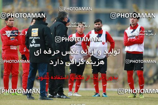 1707056, Tehran, , Persepolis Football Team Training Session on 2018/01/02 at Research Institute of Petroleum Industry