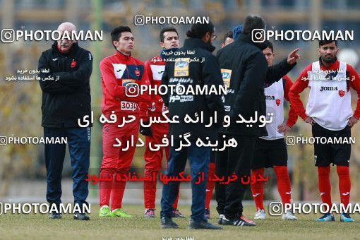 1707009, Tehran, , Persepolis Football Team Training Session on 2018/01/02 at Research Institute of Petroleum Industry