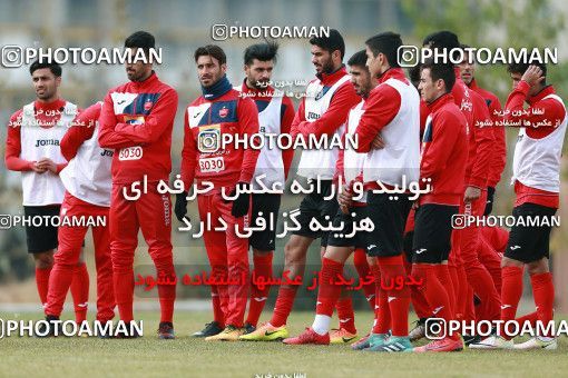 1707089, Tehran, , Persepolis Football Team Training Session on 2018/01/02 at Research Institute of Petroleum Industry