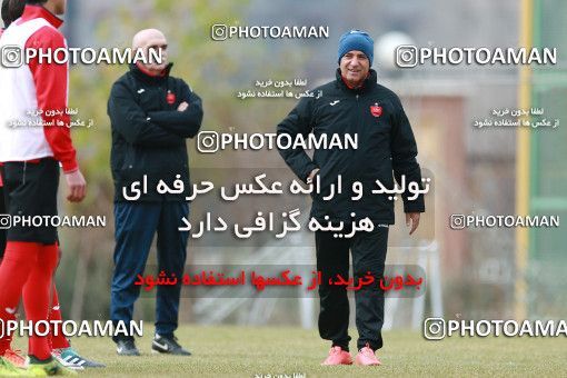 1707120, Tehran, , Persepolis Football Team Training Session on 2018/01/02 at Research Institute of Petroleum Industry