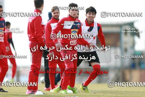 1707011, Tehran, , Persepolis Football Team Training Session on 2018/01/02 at Research Institute of Petroleum Industry