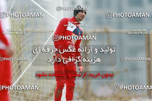 1707072, Tehran, , Persepolis Football Team Training Session on 2018/01/02 at Research Institute of Petroleum Industry