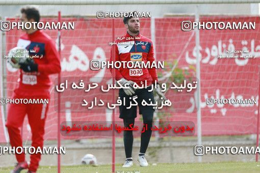 1707097, Tehran, , Persepolis Football Team Training Session on 2018/01/02 at Research Institute of Petroleum Industry