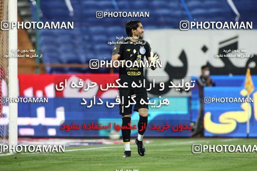 1713965, Tehran, , Iran Football Pro League، Persian Gulf Cup، Week 26، Second Leg، Esteghlal 1 v 1 Nassaji Qaemshahr on 2020/07/23 at Azadi Stadium