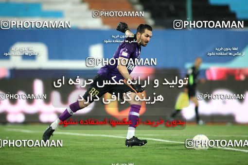 1713969, Tehran, , Iran Football Pro League، Persian Gulf Cup، Week 26، Second Leg، Esteghlal 1 v 1 Nassaji Qaemshahr on 2020/07/23 at Azadi Stadium