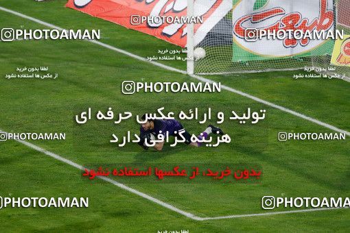 1714028, Iran Football Pro League، Persian Gulf Cup، Week 26، Second Leg، 2020/07/23، Tehran، Azadi Stadium، Esteghlal 1 - ۱ Nassaji Qaemshahr