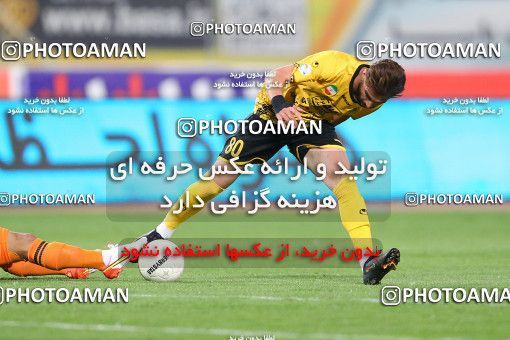 1721240, Isfahan, Iran, لیگ برتر فوتبال ایران، Persian Gulf Cup، Week 1، First Leg، Sepahan 2 v 0 Mes Rafsanjan on 2021/10/19 at Naghsh-e Jahan Stadium