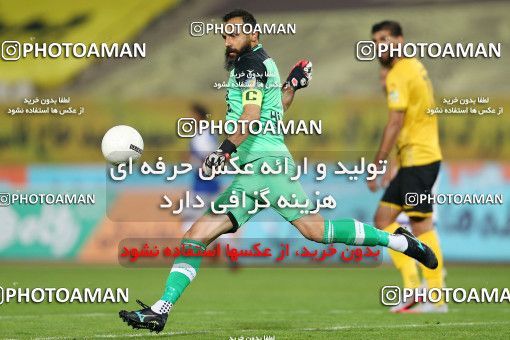 1731833, لیگ برتر فوتبال ایران، Persian Gulf Cup، Week 3، First Leg، 2021/10/30، Isfahan، Naghsh-e Jahan Stadium، Sepahan 1 - 0 Havadar S.C.