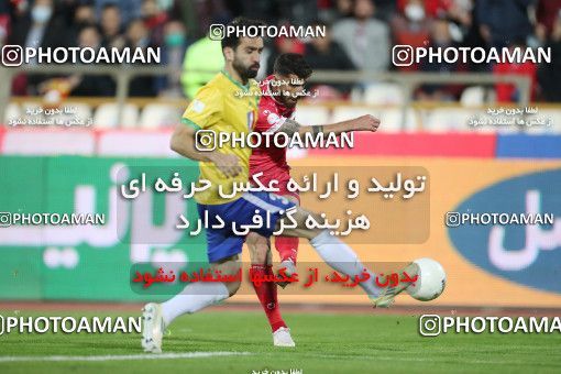 1739018, Tehran, Iran, لیگ برتر فوتبال ایران، Persian Gulf Cup، Week 6، First Leg، Persepolis 1 v 0 Sanat Naft Abadan on 2021/11/24 at Azadi Stadium