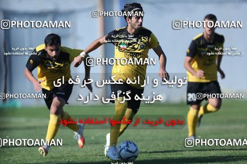 1746184, Isfahan, , لیگ برتر فوتبال جوانان کشور, 2021-2022 season, Week 4, First Leg, Sepahan 2 v 1 Nassaji Mazandaran F.C. on 2021/11/30 at Safaeieh Stadium