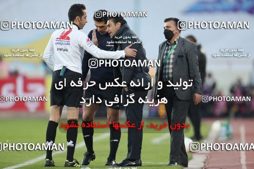1748757, Tehran, Iran, لیگ برتر فوتبال ایران، Persian Gulf Cup، Week 8، First Leg، Esteghlal 0 v 0 Persepolis on 2021/12/04 at Azadi Stadium