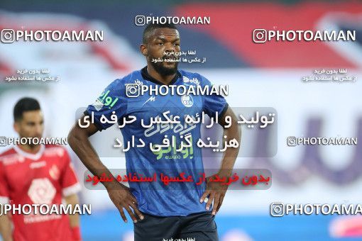 1748747, لیگ برتر فوتبال ایران، Persian Gulf Cup، Week 8، First Leg، 2021/12/04، Tehran، Azadi Stadium، Esteghlal 0 - 0 Persepolis