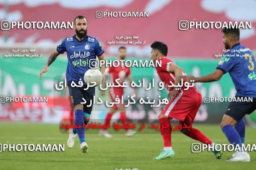 1748656, لیگ برتر فوتبال ایران، Persian Gulf Cup، Week 8، First Leg، 2021/12/04، Tehran، Azadi Stadium، Esteghlal 0 - 0 Persepolis