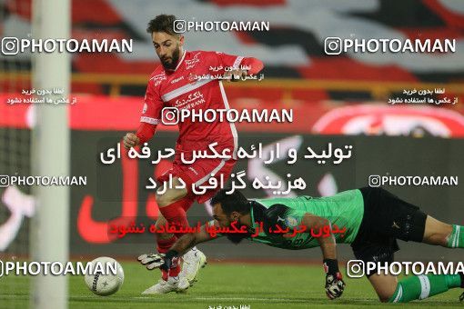 1755953, Tehran, Iran, لیگ برتر فوتبال ایران، Persian Gulf Cup، Week 9، First Leg، Persepolis 2 v 2 Havadar S.C. on 2021/12/09 at Azadi Stadium