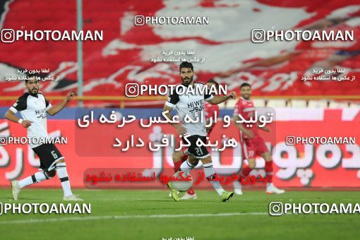 1755735, Tehran, Iran, لیگ برتر فوتبال ایران، Persian Gulf Cup، Week 9، First Leg، Persepolis 2 v 2 Havadar S.C. on 2021/12/09 at Azadi Stadium
