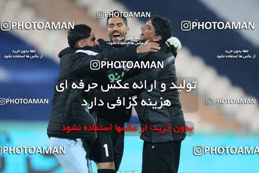 1764339, Tehran, Iran, لیگ برتر فوتبال ایران، Persian Gulf Cup، Week 10، First Leg، Esteghlal 1 v 0 Sepahan on 2021/12/14 at Azadi Stadium
