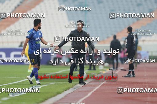 1764228, Tehran, Iran, لیگ برتر فوتبال ایران، Persian Gulf Cup، Week 10، First Leg، Esteghlal 1 v 0 Sepahan on 2021/12/14 at Azadi Stadium