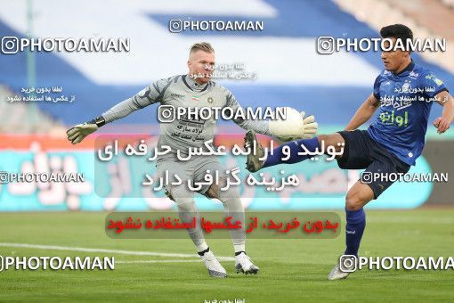 1764244, Tehran, Iran, لیگ برتر فوتبال ایران، Persian Gulf Cup، Week 10، First Leg، Esteghlal 1 v 0 Sepahan on 2021/12/14 at Azadi Stadium