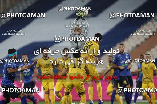 1764298, Tehran, Iran, لیگ برتر فوتبال ایران، Persian Gulf Cup، Week 10، First Leg، Esteghlal 1 v 0 Sepahan on 2021/12/14 at Azadi Stadium