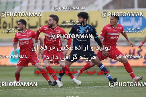 1766726, Tehran, Iran, لیگ برتر فوتبال ایران، Persian Gulf Cup، Week 10، First Leg، Paykan 1 v 3 Persepolis on 2021/12/15 at Shahid Dastgerdi Stadium