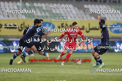 1766837, Tehran, Iran, لیگ برتر فوتبال ایران، Persian Gulf Cup، Week 10، First Leg، Paykan 1 v 3 Persepolis on 2021/12/15 at Shahid Dastgerdi Stadium