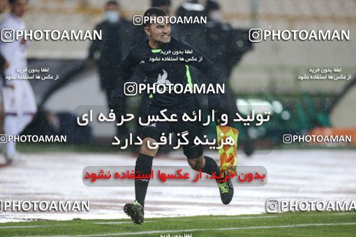 1773794, Tehran, Iran, 2021–22 Iranian Hazfi Cup, 1/16 stage, Khorramshahr Cup, Persepolis 4 v 0 ویستا توربین تهران on 2021/12/20 at Azadi Stadium