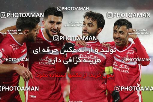 1773711, Tehran, Iran, 2021–22 Iranian Hazfi Cup, 1/16 stage, Khorramshahr Cup, Persepolis 4 v 0 ویستا توربین تهران on 2021/12/20 at Azadi Stadium