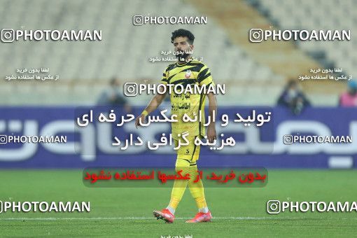 1776028, Tehran, Iran, 2021–22 Iranian Hazfi Cup, 1/16 stage, Khorramshahr Cup, Esteghlal (4) 1 v 1 (2) Navad Urmia on 2021/12/19 at Azadi Stadium