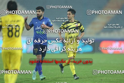 1776580, Tehran, Iran, 2021–22 Iranian Hazfi Cup, 1/16 stage, Khorramshahr Cup, Esteghlal (4) 1 v 1 (2) Navad Urmia on 2021/12/19 at Azadi Stadium