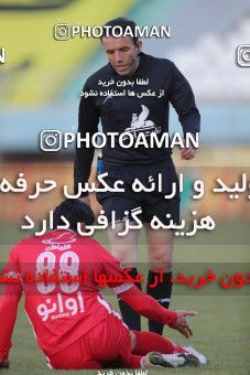 1780628, Arak, Iran, لیگ برتر فوتبال ایران، Persian Gulf Cup، Week 12، First Leg، Sepahan 0 v 1 Persepolis on 2021/12/29 at Arak Imam Khomeini Stadium
