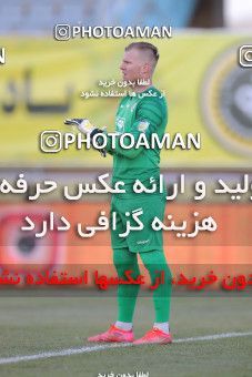 1780549, Arak, Iran, لیگ برتر فوتبال ایران، Persian Gulf Cup، Week 12، First Leg، Sepahan 0 v 1 Persepolis on 2021/12/29 at Arak Imam Khomeini Stadium