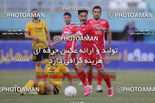 1780494, Arak, Iran, لیگ برتر فوتبال ایران، Persian Gulf Cup، Week 12، First Leg، Sepahan 0 v 1 Persepolis on 2021/12/29 at Arak Imam Khomeini Stadium