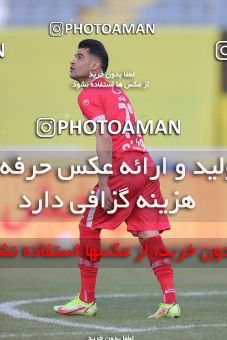 1780591, Arak, Iran, لیگ برتر فوتبال ایران، Persian Gulf Cup، Week 12، First Leg، Sepahan 0 v 1 Persepolis on 2021/12/29 at Arak Imam Khomeini Stadium