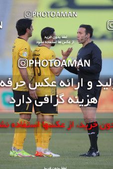 1780477, Arak, Iran, لیگ برتر فوتبال ایران، Persian Gulf Cup، Week 12، First Leg، Sepahan 0 v 1 Persepolis on 2021/12/29 at Arak Imam Khomeini Stadium