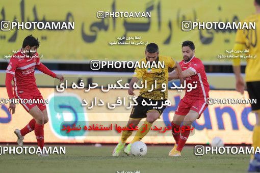 1780604, Arak, Iran, لیگ برتر فوتبال ایران، Persian Gulf Cup، Week 12، First Leg، Sepahan 0 v 1 Persepolis on 2021/12/29 at Arak Imam Khomeini Stadium