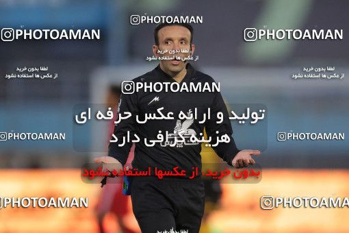 1780468, Arak, Iran, لیگ برتر فوتبال ایران، Persian Gulf Cup، Week 12، First Leg، Sepahan 0 v 1 Persepolis on 2021/12/29 at Arak Imam Khomeini Stadium