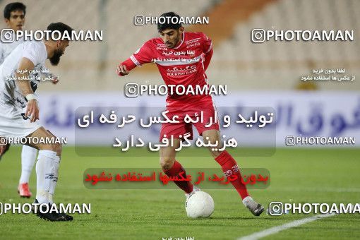 1838466, Tehran, Iran, لیگ برتر فوتبال ایران، Persian Gulf Cup، Week 11، First Leg، Persepolis 2 v 0 Zob Ahan Esfahan on 2021/12/24 at Azadi Stadium