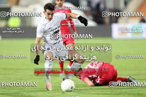 1780703, Tehran, Iran, لیگ برتر فوتبال ایران، Persian Gulf Cup، Week 11، First Leg، Persepolis 2 v 0 Zob Ahan Esfahan on 2021/12/24 at Azadi Stadium