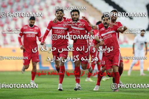 1780731, Tehran, Iran, لیگ برتر فوتبال ایران، Persian Gulf Cup، Week 11، First Leg، Persepolis 2 v 0 Zob Ahan Esfahan on 2021/12/24 at Azadi Stadium