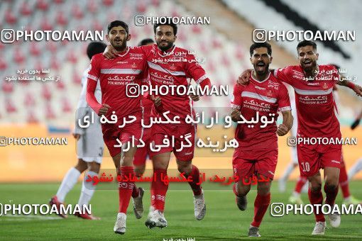 1780667, Tehran, Iran, لیگ برتر فوتبال ایران، Persian Gulf Cup، Week 11، First Leg، Persepolis 2 v 0 Zob Ahan Esfahan on 2021/12/24 at Azadi Stadium
