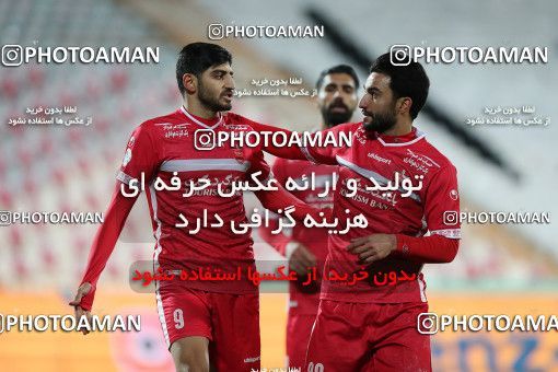 1780668, Tehran, Iran, لیگ برتر فوتبال ایران، Persian Gulf Cup، Week 11، First Leg، Persepolis 2 v 0 Zob Ahan Esfahan on 2021/12/24 at Azadi Stadium