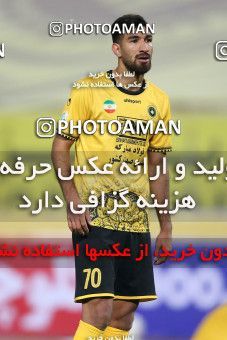 1786481, Isfahan, Iran, لیگ برتر فوتبال ایران، Persian Gulf Cup، Week 9، First Leg، Sepahan 1 v 0 Sanat Naft Abadan on 2021/12/09 at Naghsh-e Jahan Stadium