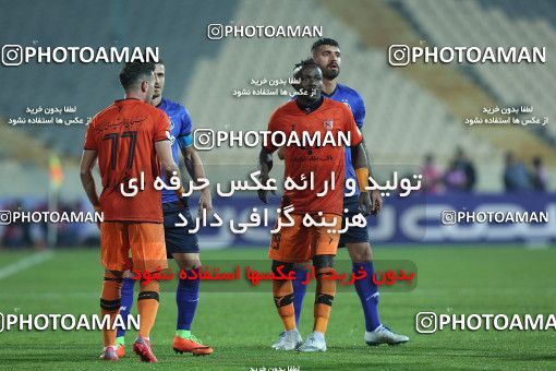 1790732, لیگ برتر فوتبال ایران، Persian Gulf Cup، Week 14، First Leg، 2022/01/08، Tehran، Azadi Stadium، Esteghlal 3 - 2 Mes Rafsanjan