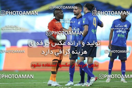 1790785, لیگ برتر فوتبال ایران، Persian Gulf Cup، Week 14، First Leg، 2022/01/08، Tehran، Azadi Stadium، Esteghlal 3 - 2 Mes Rafsanjan