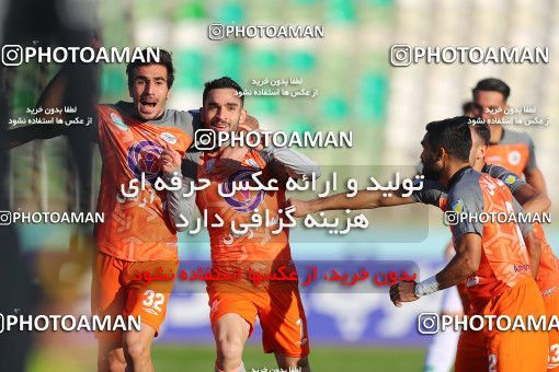 1819464, Tehran, , Iran Football Pro League، Persian Gulf Cup، Week 16، Second Leg، Saipa 3 v 1 Zob Ahan Esfahan on 2019/12/20 at Shahid Dastgerdi Stadium