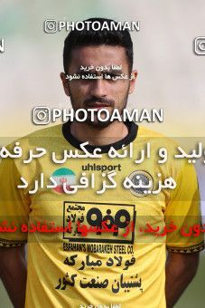 1824196, Tehran, , لیگ برتر فوتبال ایران، Persian Gulf Cup، Week 18، Second Leg، Havadar S.C. 0 v 0 Sepahan on 2022/02/18 at Shahid Dastgerdi Stadium